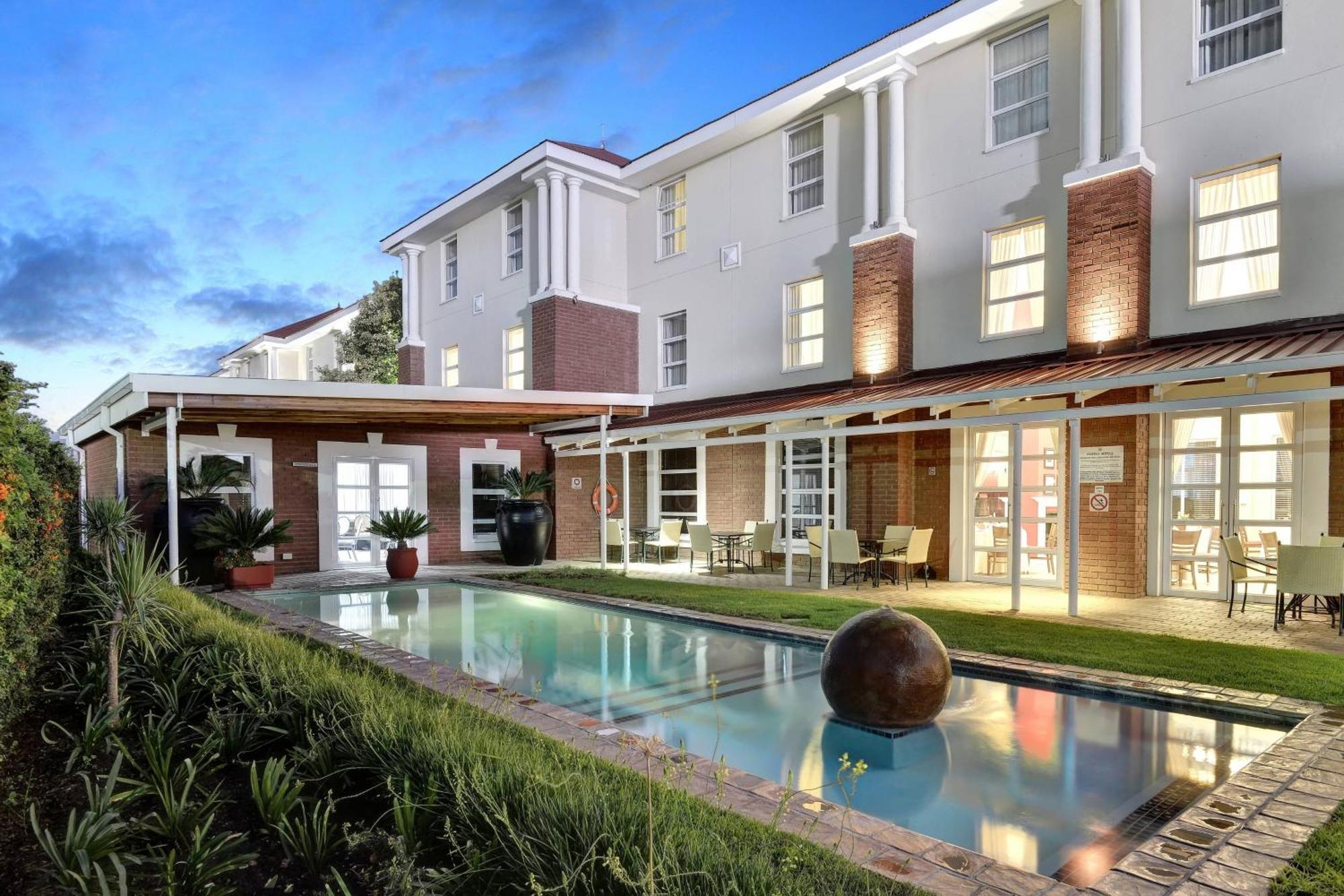 Protea Hotel By Marriott Mahikeng Mafikeng Buitenkant foto