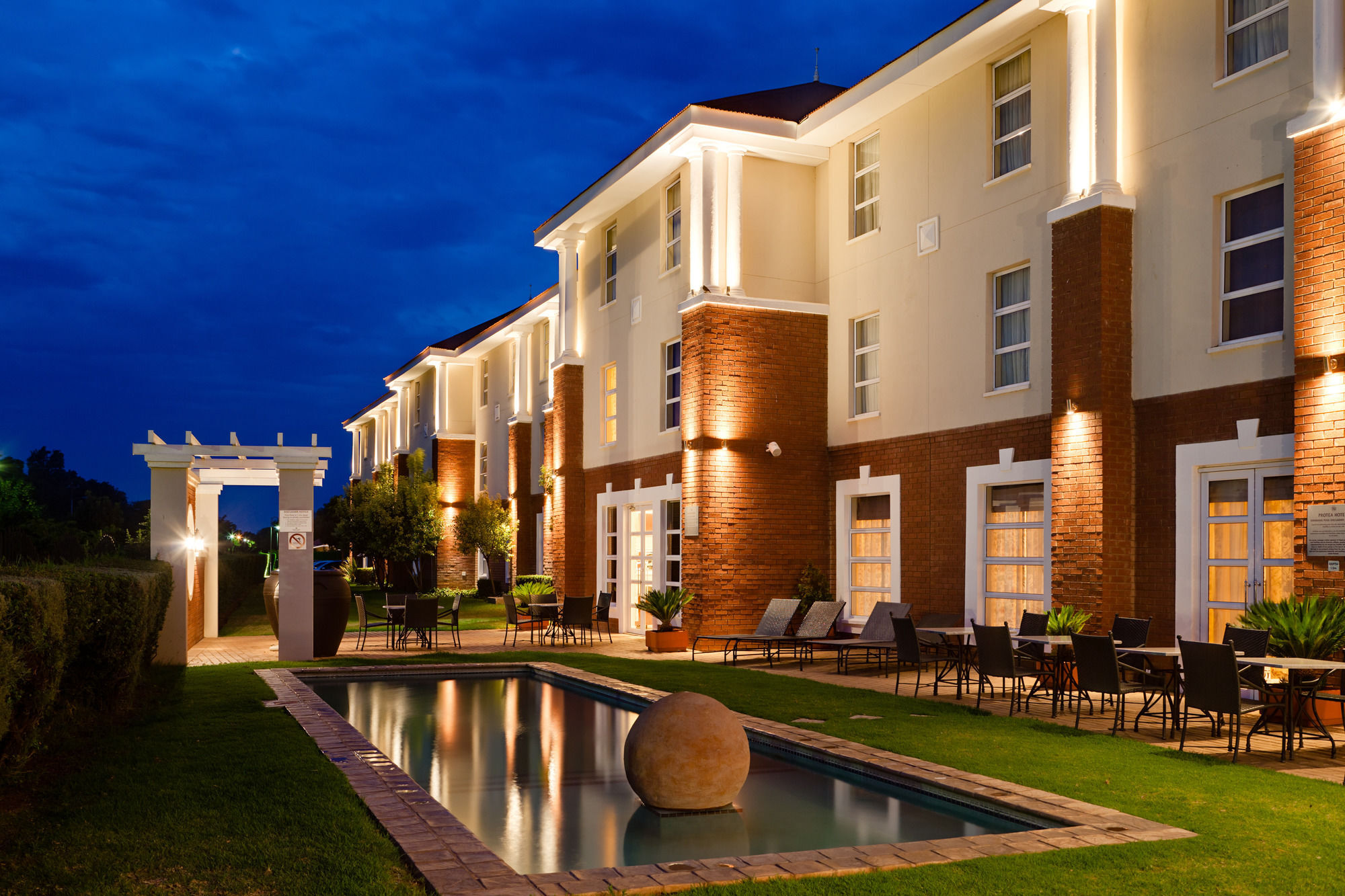 Protea Hotel By Marriott Mahikeng Mafikeng Buitenkant foto