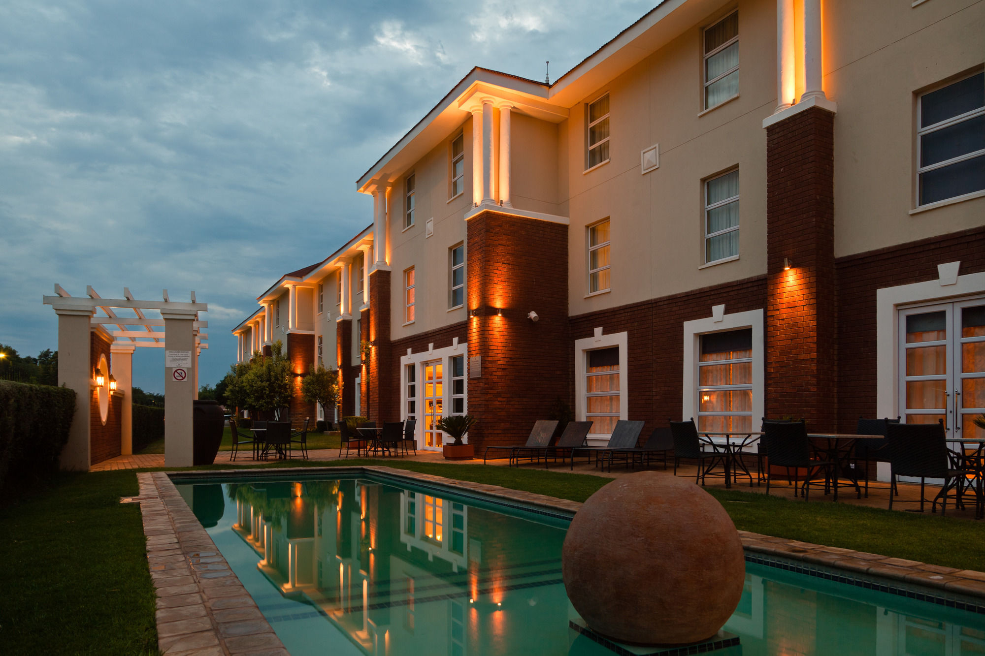 Protea Hotel By Marriott Mahikeng Mafikeng Buitenkant foto